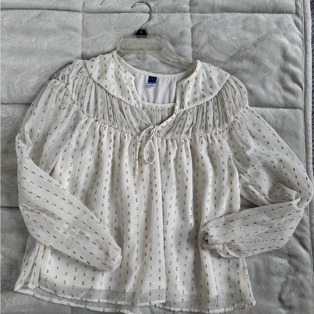 ⚠️Old Navy Elegant White and Gold Blouse⚠️ - Picture 1 of 3